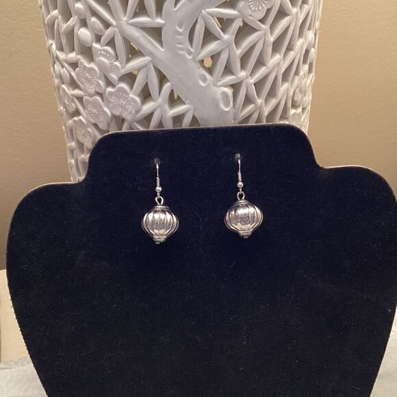 Silvertone Ribbed Ball Pierced Earrings - Picture 2 of 4